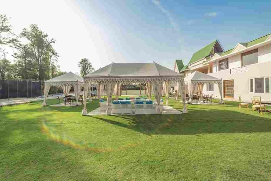 Executive Club Otel Bareilly Dış mekan fotoğraf